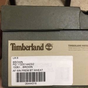Wheat Timberlands, size 8 brand new